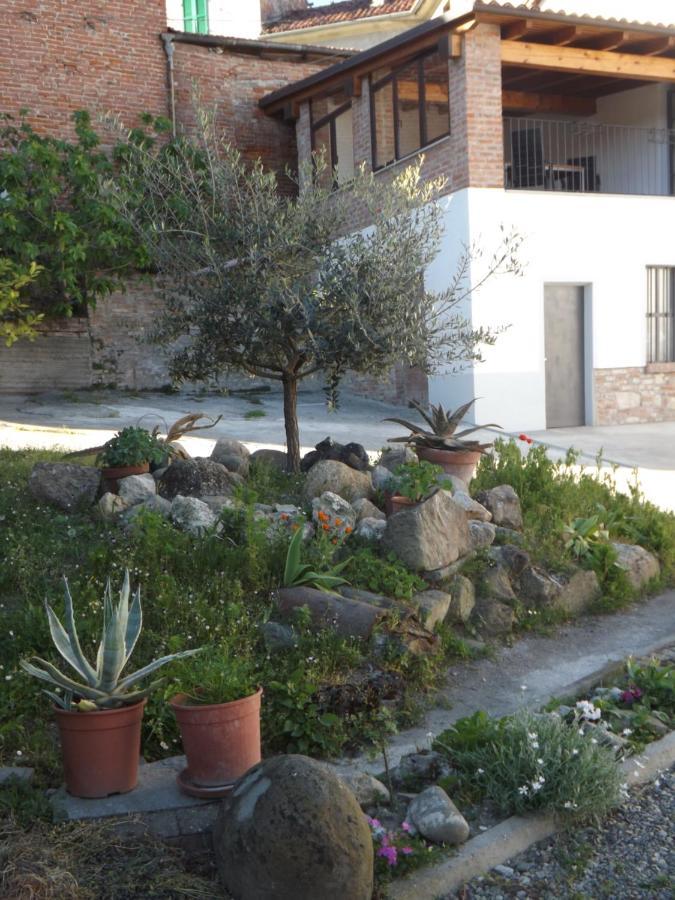 Domus Amica Bed & Breakfast Lu (Piedmont) Exterior photo